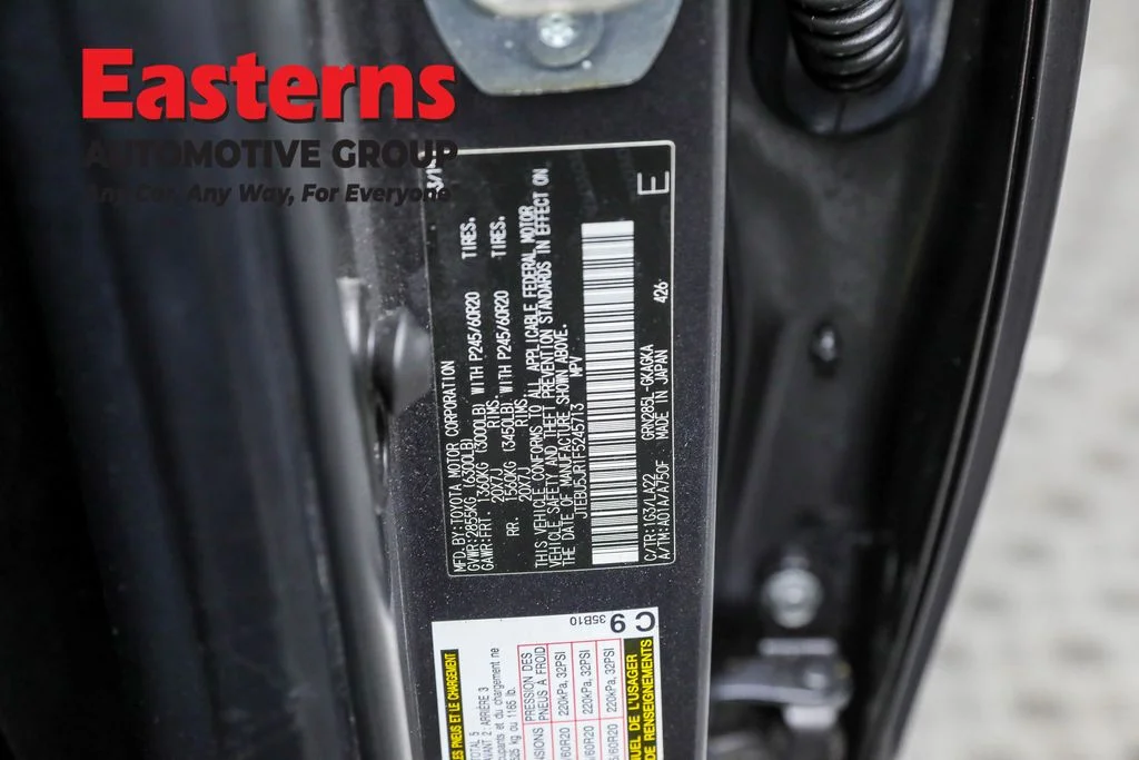 Used 2015 Gray Toyota Limited image 99