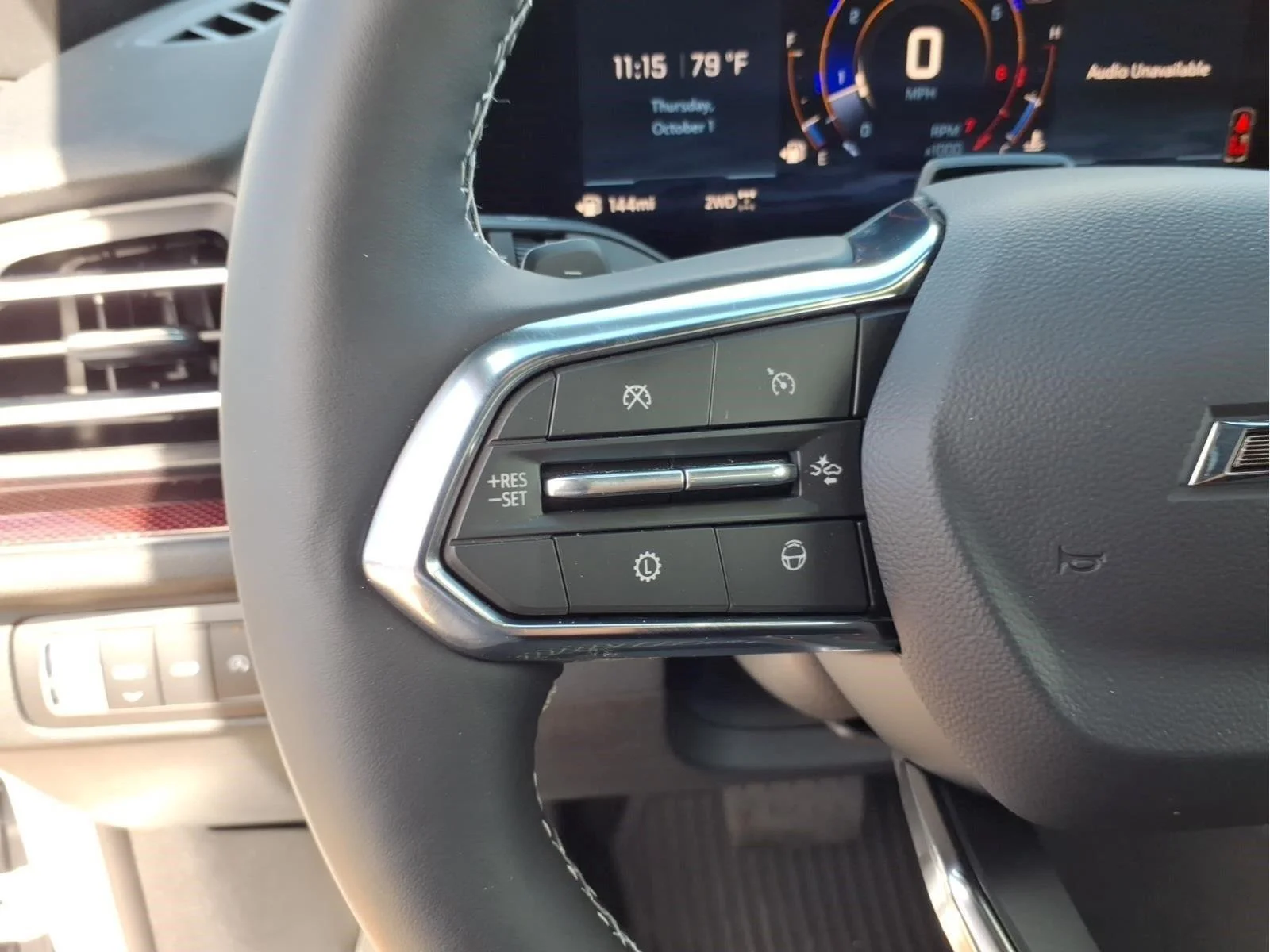 New 2026 Polar White Tricoat Chevrolet Z71 image 20
