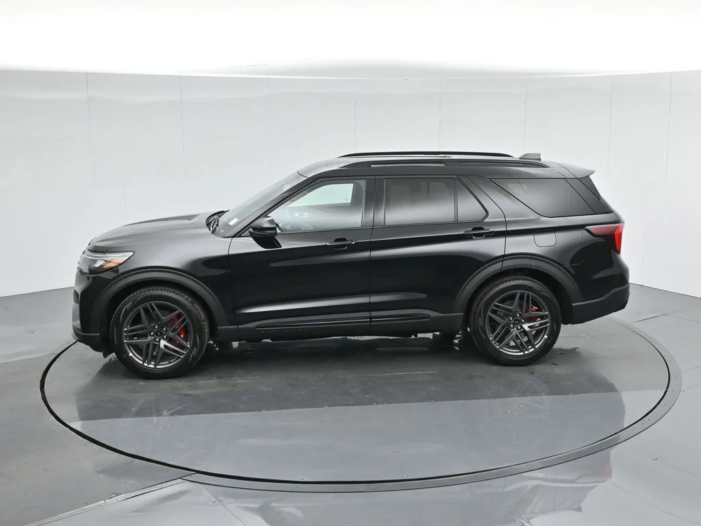 New 2026 Agate Black Metallic Ford ST image 27