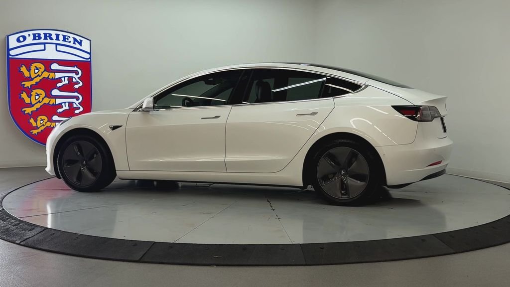 Used 2020 White Tesla Standard Range Plus image 7