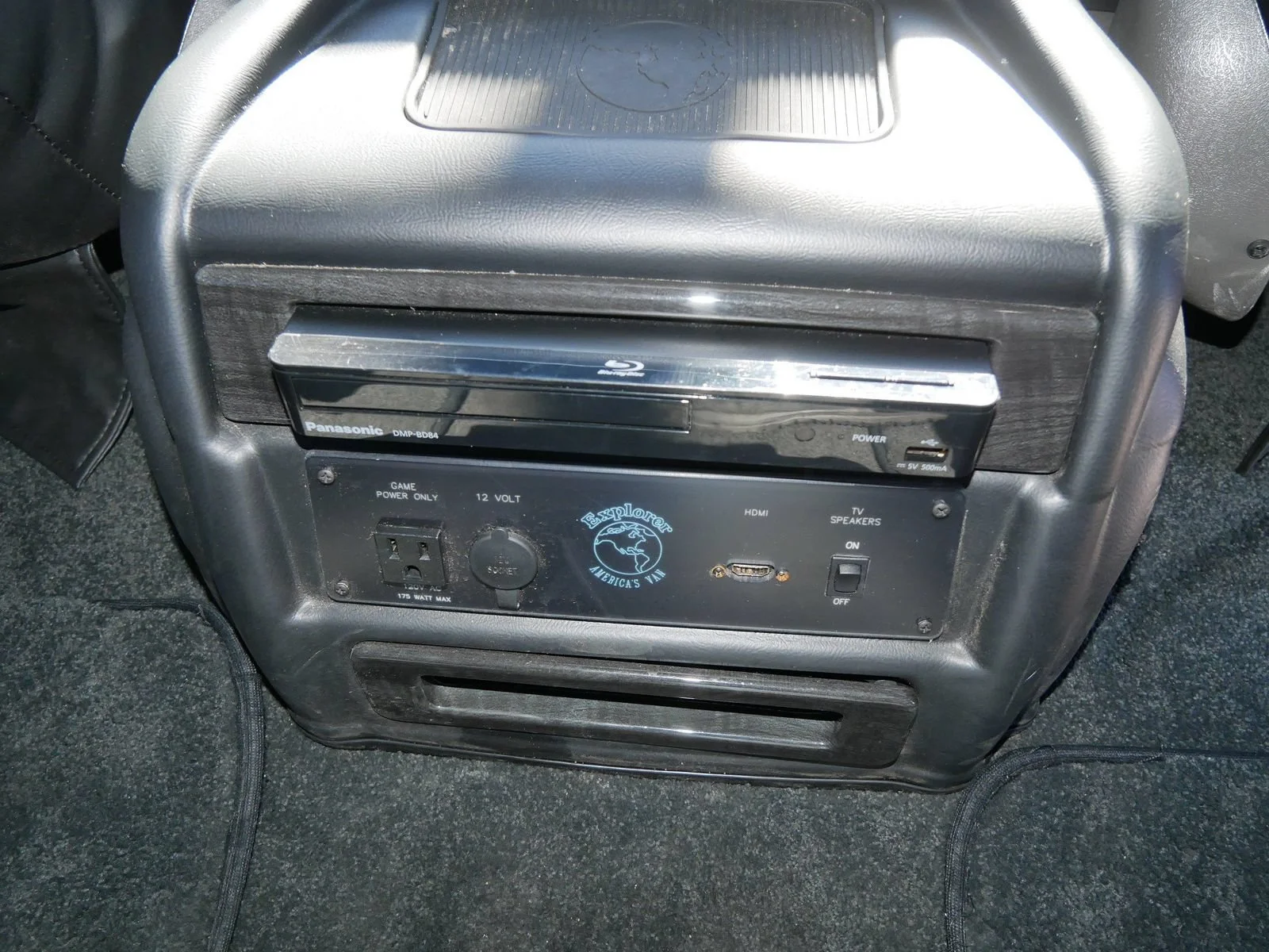 Used 2025 Onyx Black GMC Work Van image 23