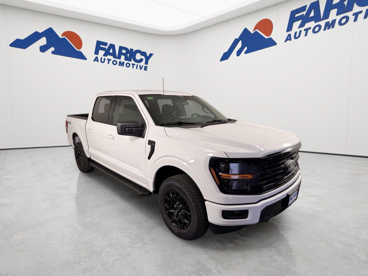 New 2026 Oxford White Ford XLT image 12
