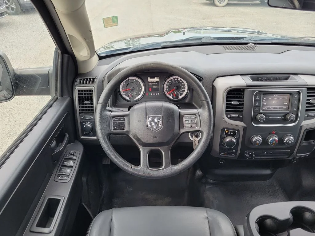 Used 2022 Diamond Black Ram Tradesman image 26