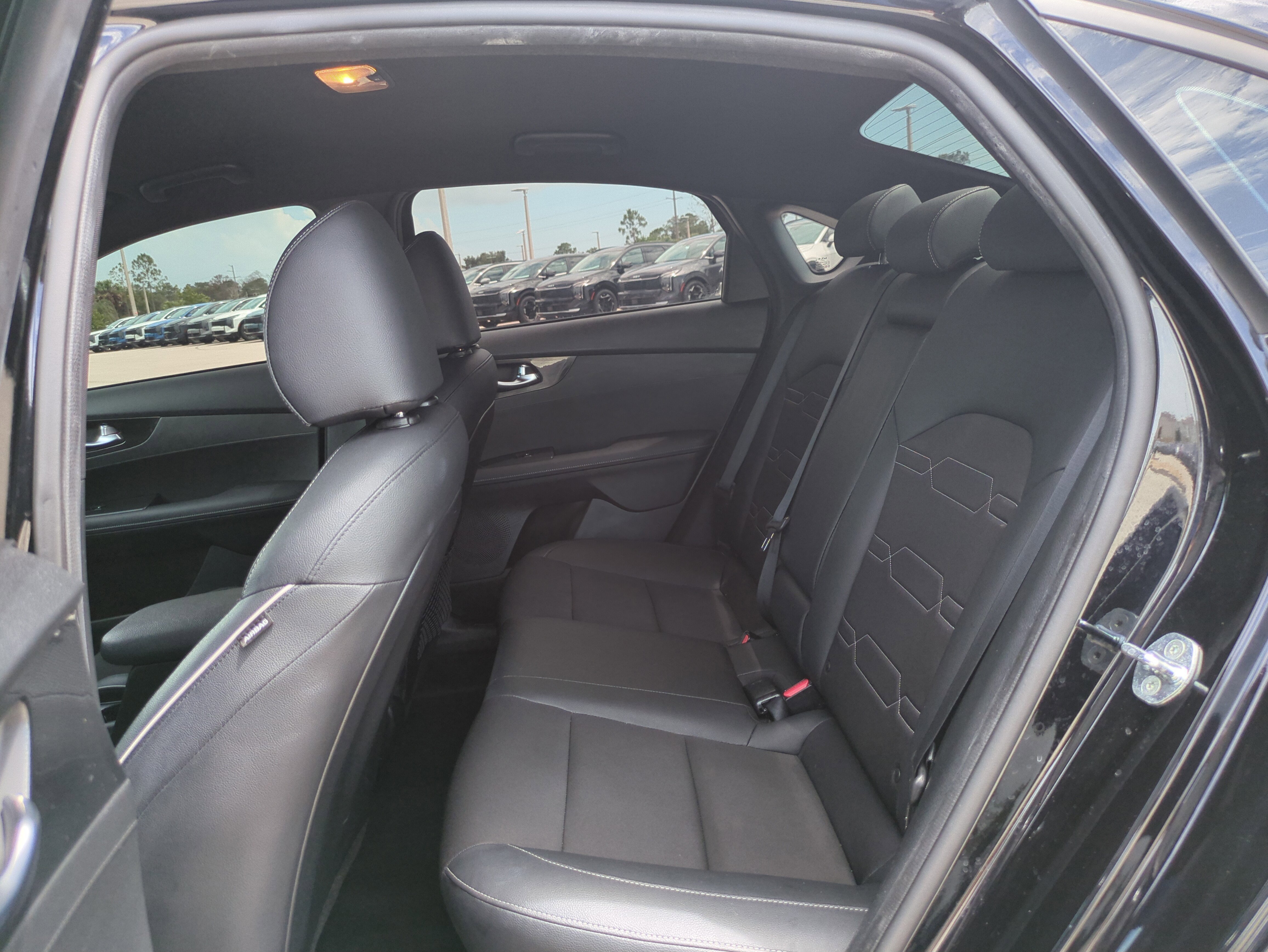 Certified Used 2022 Aurora Black Kia GT-Line image 14