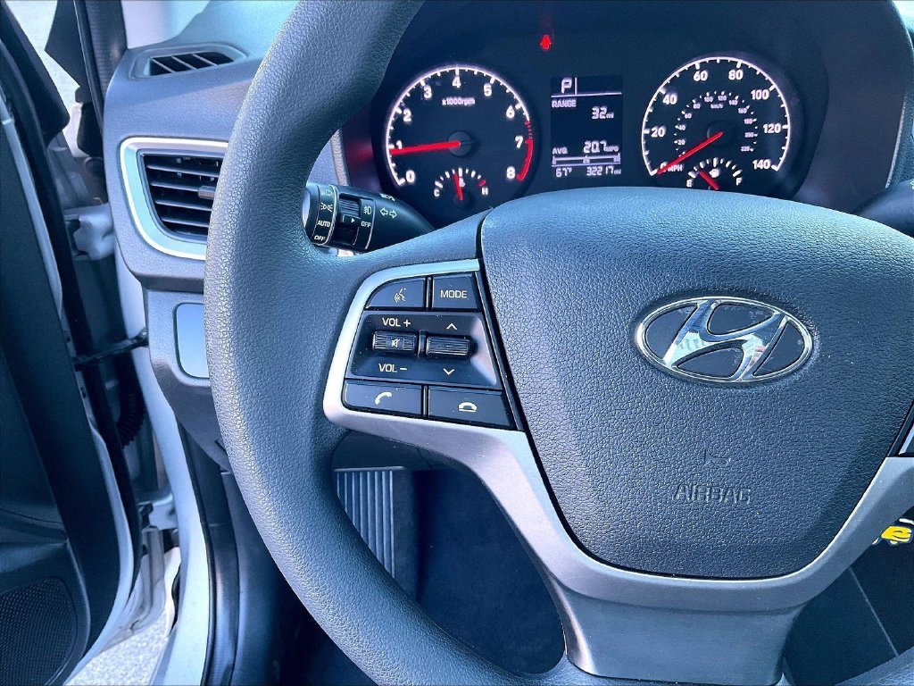 Used 2022 Silver Hyundai SEL image 23