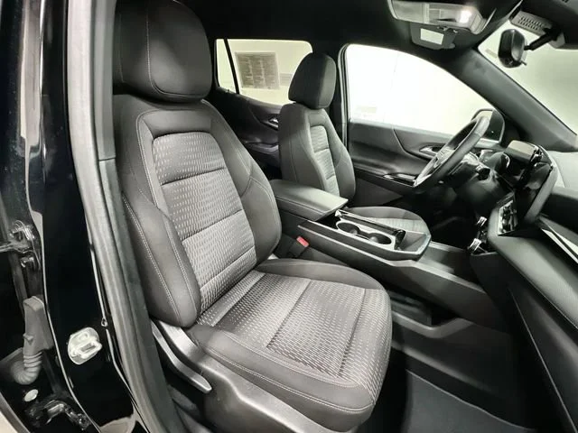 2025 Chevrolet Equinox LT - Photo 27