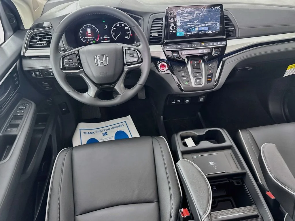 New 2026 Solar Silver Metallic Honda Touring image 29