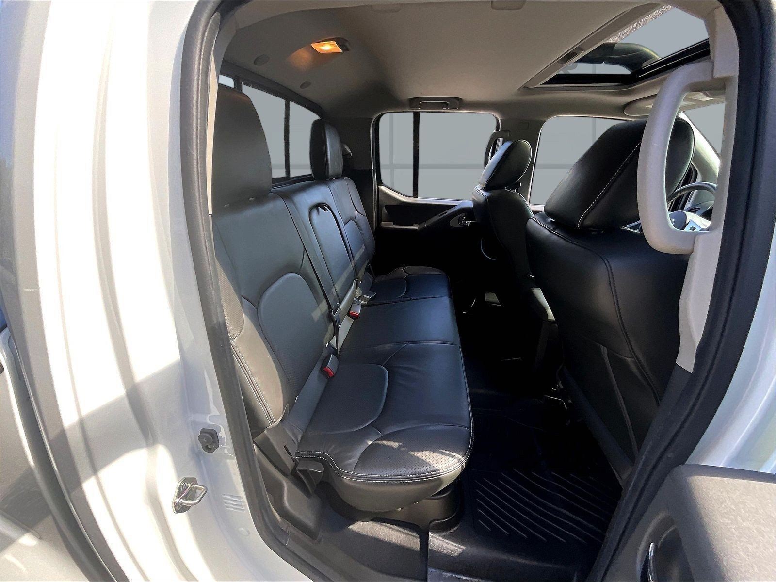 Certified Used 2020 White Nissan PRO-4X image 28
