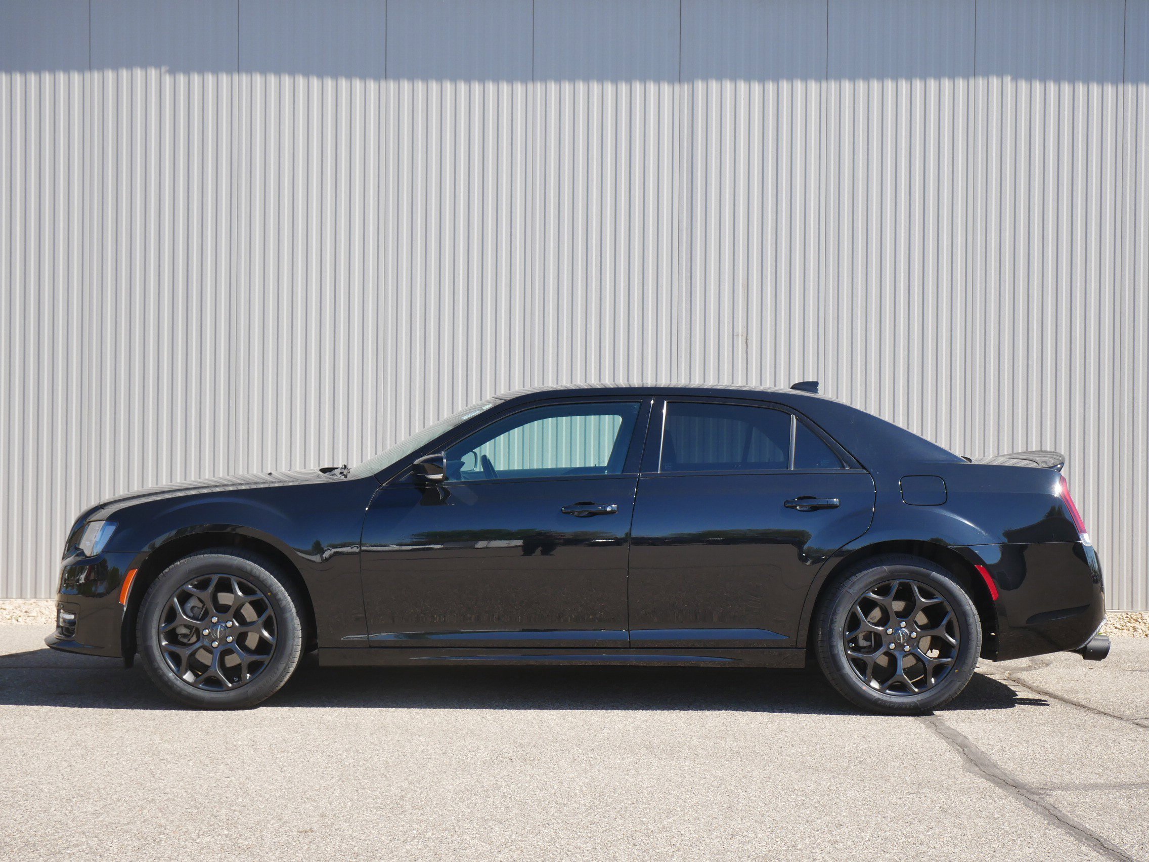 Used 2022 Chrysler 300 S with VIN 2C3CCAGG3NH121268 for sale in Hastings, Minnesota