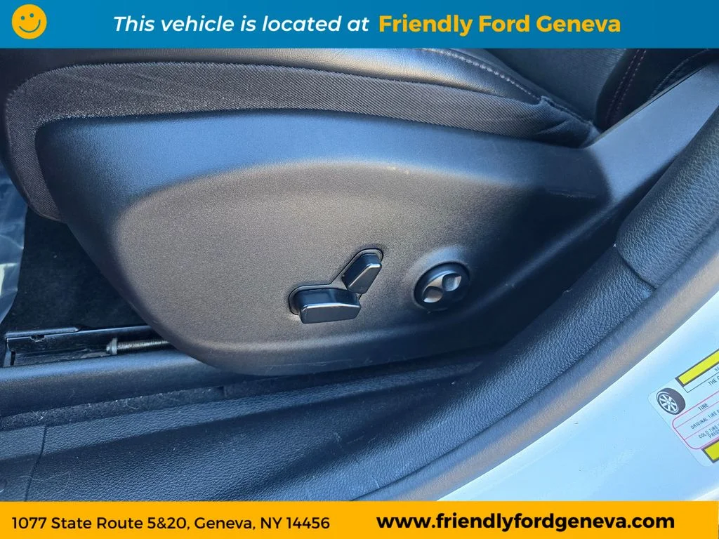Used 2019 White Jeep Trailhawk image 18