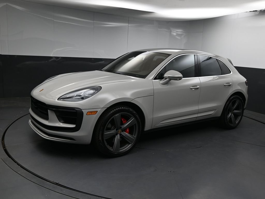 2023 Porsche Macan S's photo