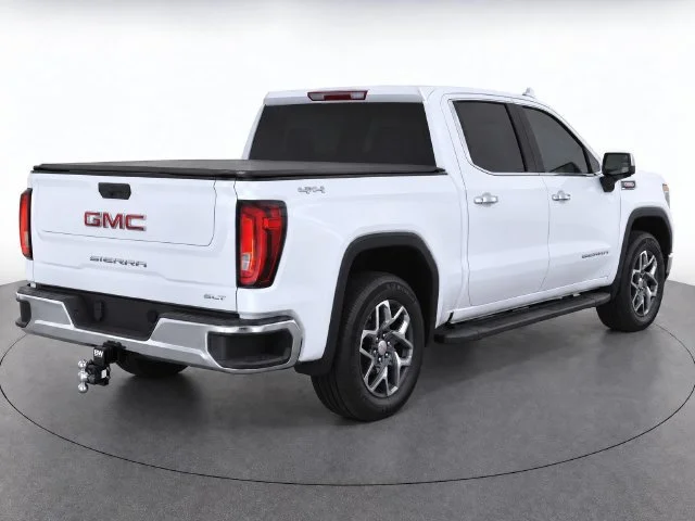 Used 2022 SUMMIT WHITE GMC SLT image 3