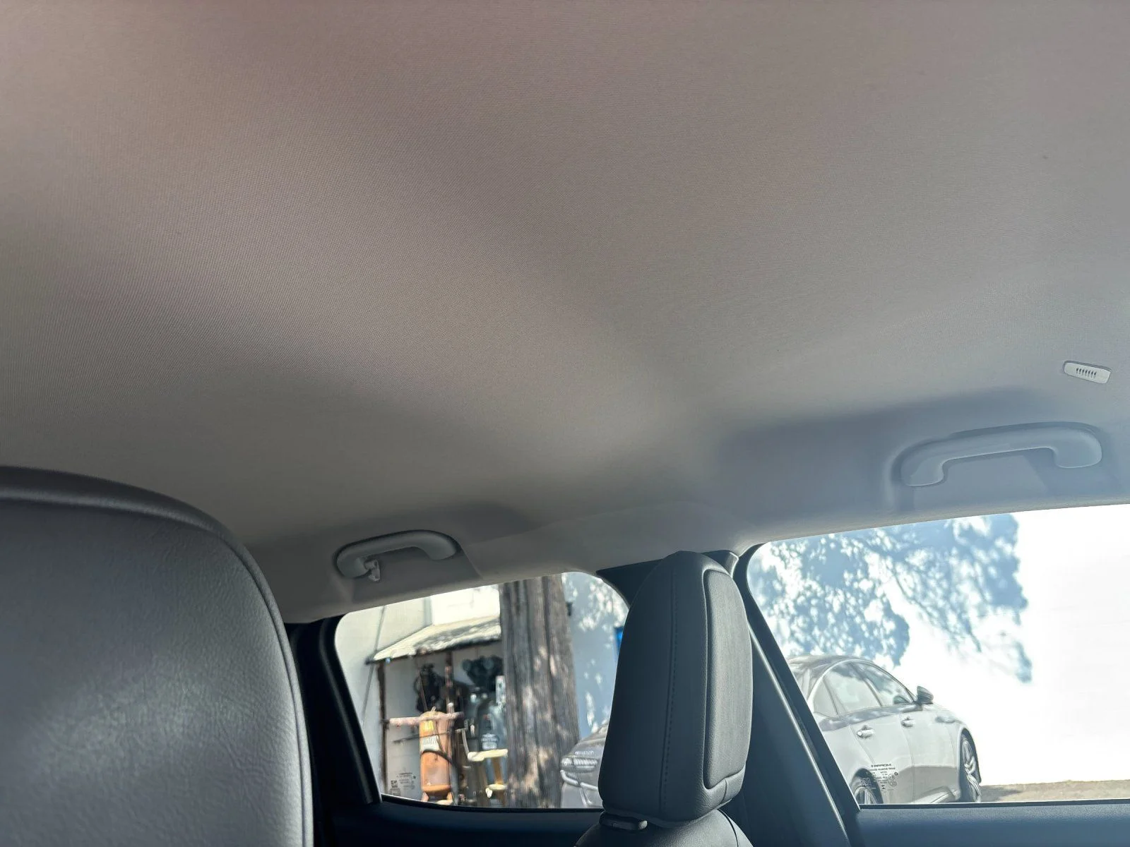 Used 2023 Black Clearcoat Jeep Limited image 17