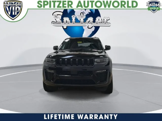 New 2027 High-Gloss Black Paint Jeep Limited image 7
