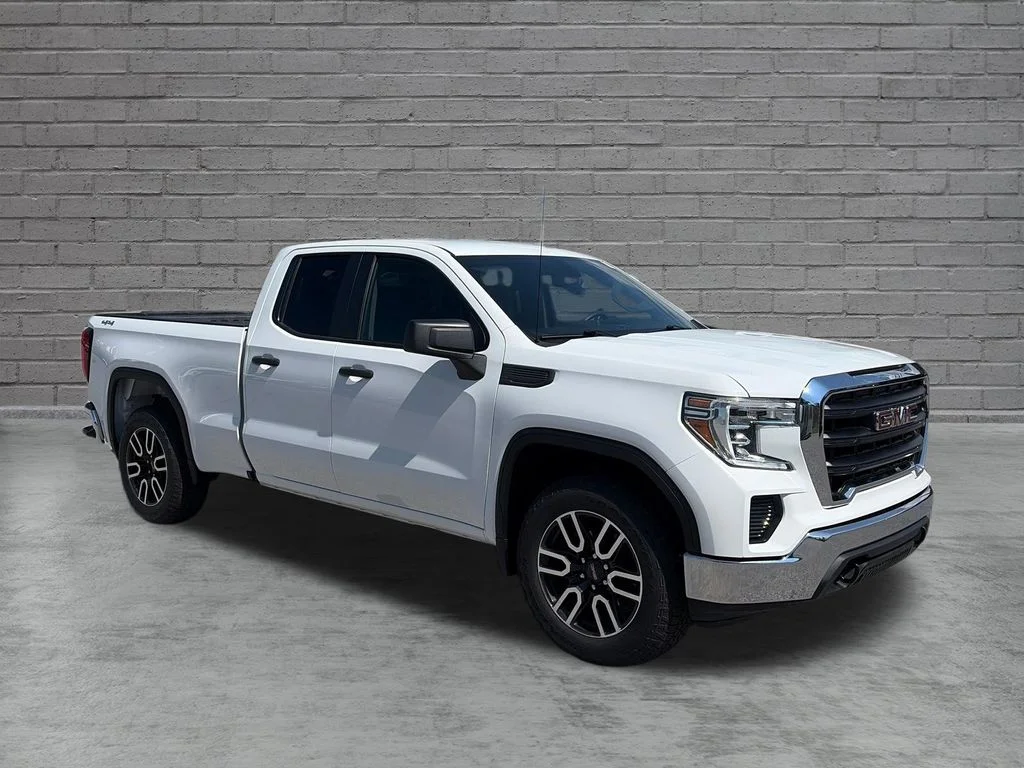 Used 2021 Summit White GMC Base image 8