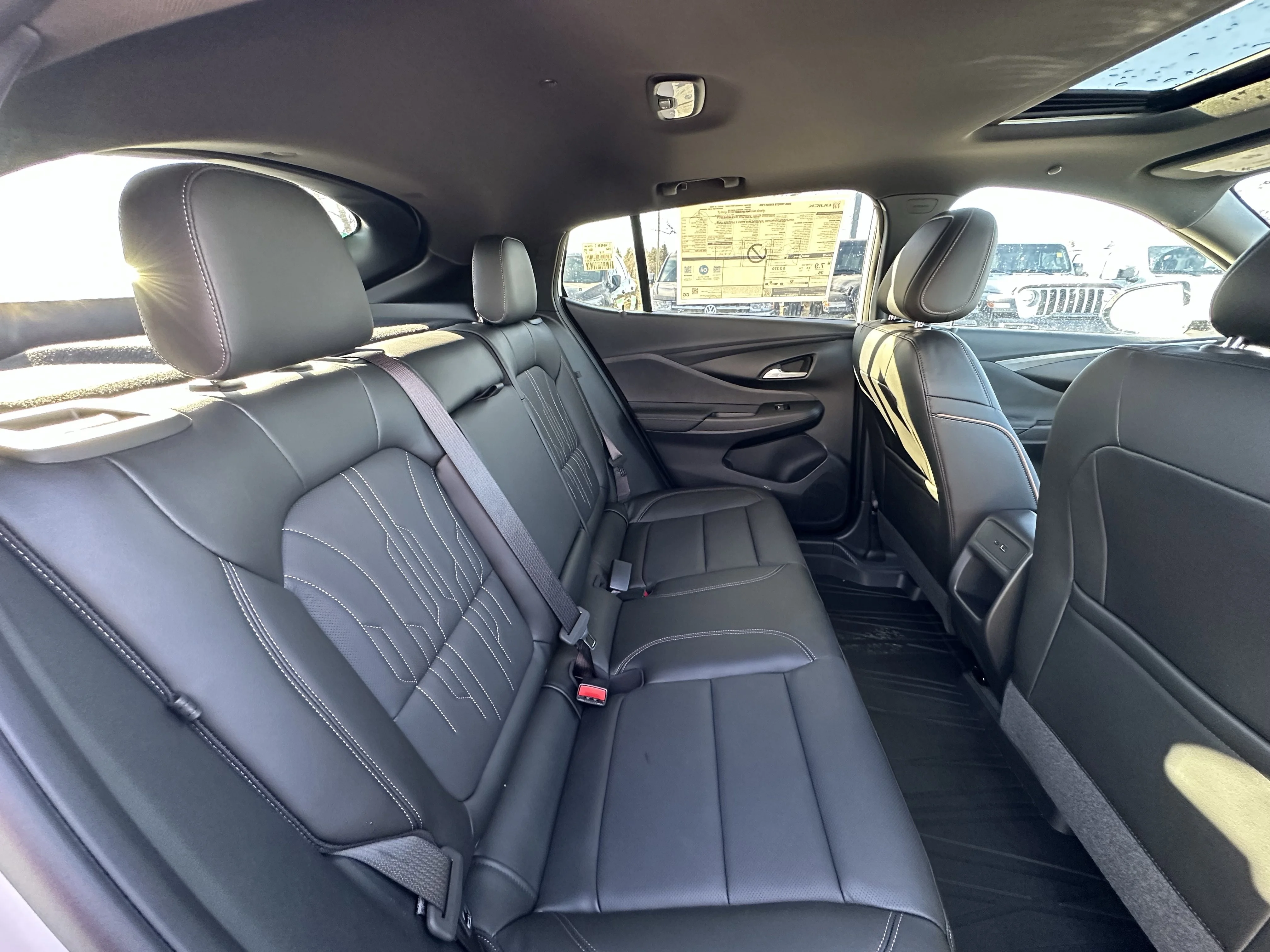 New 2026 White Frost Tricoat Buick Avenir image 22