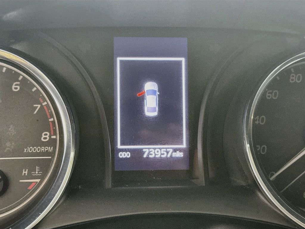 Used 2019 White Toyota  image 12