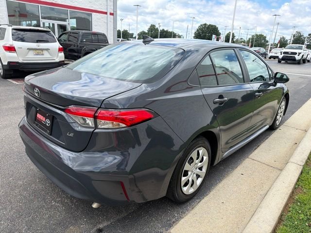 Used 2025  Toyota LE image 9