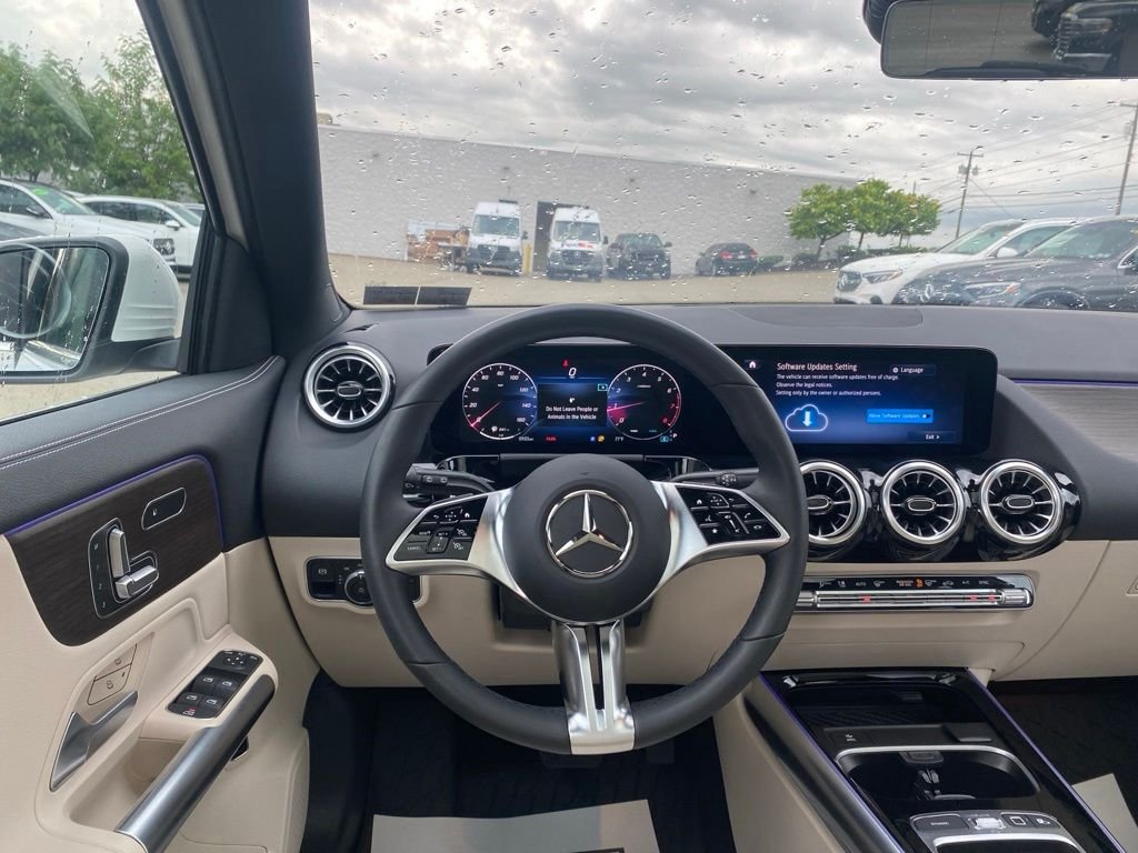 Used 2026 White Mercedes-Benz GLA 250 image 12