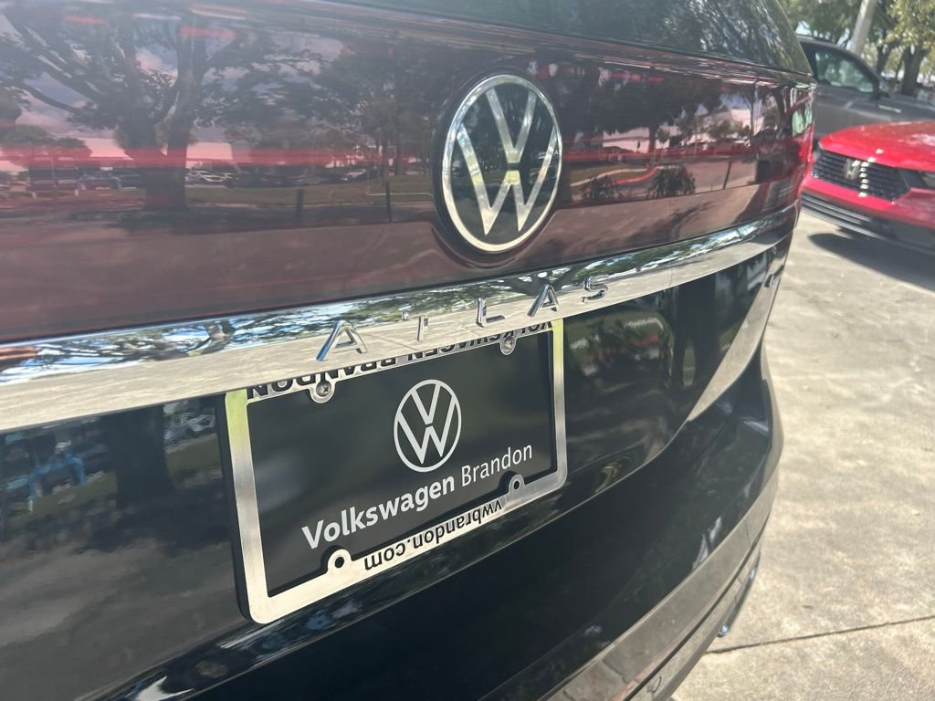 New 2026 Black Volkswagen 2.0T SEL Premium R-Line image 27