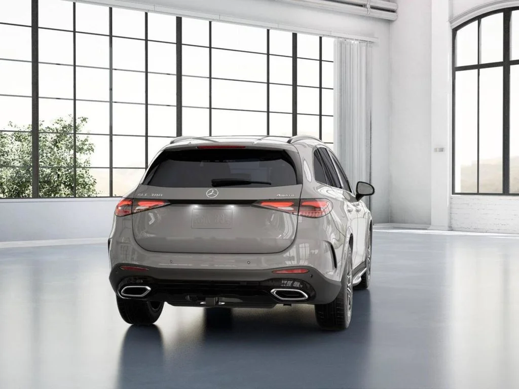 New 2026 White Mercedes-Benz GLC 300 image 24