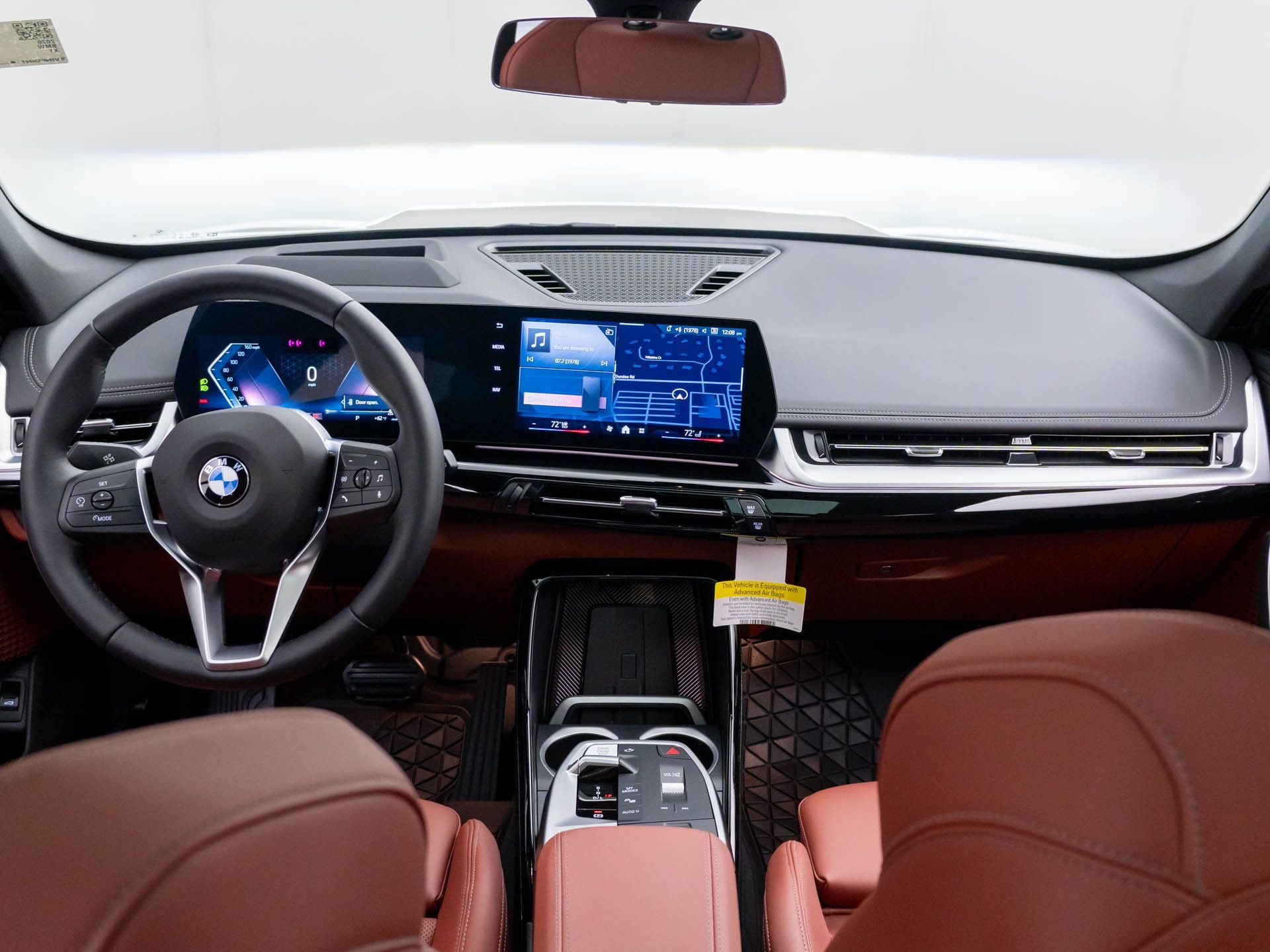 New 2026 Space Silver Metallic BMW xDrive28i image 10