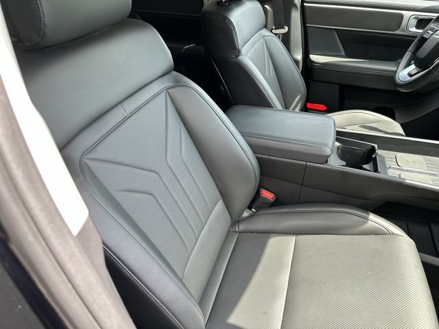 Used 2026 Black Hyundai SEL image 26