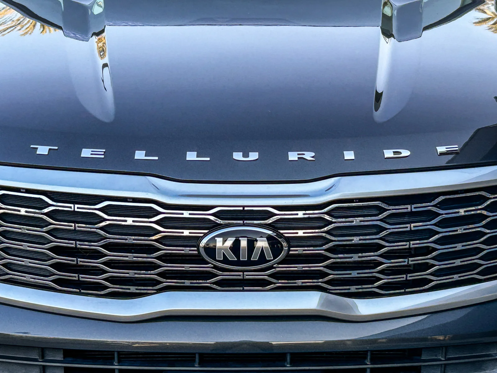 Used 2020 Gravity Grey Kia EX image 6