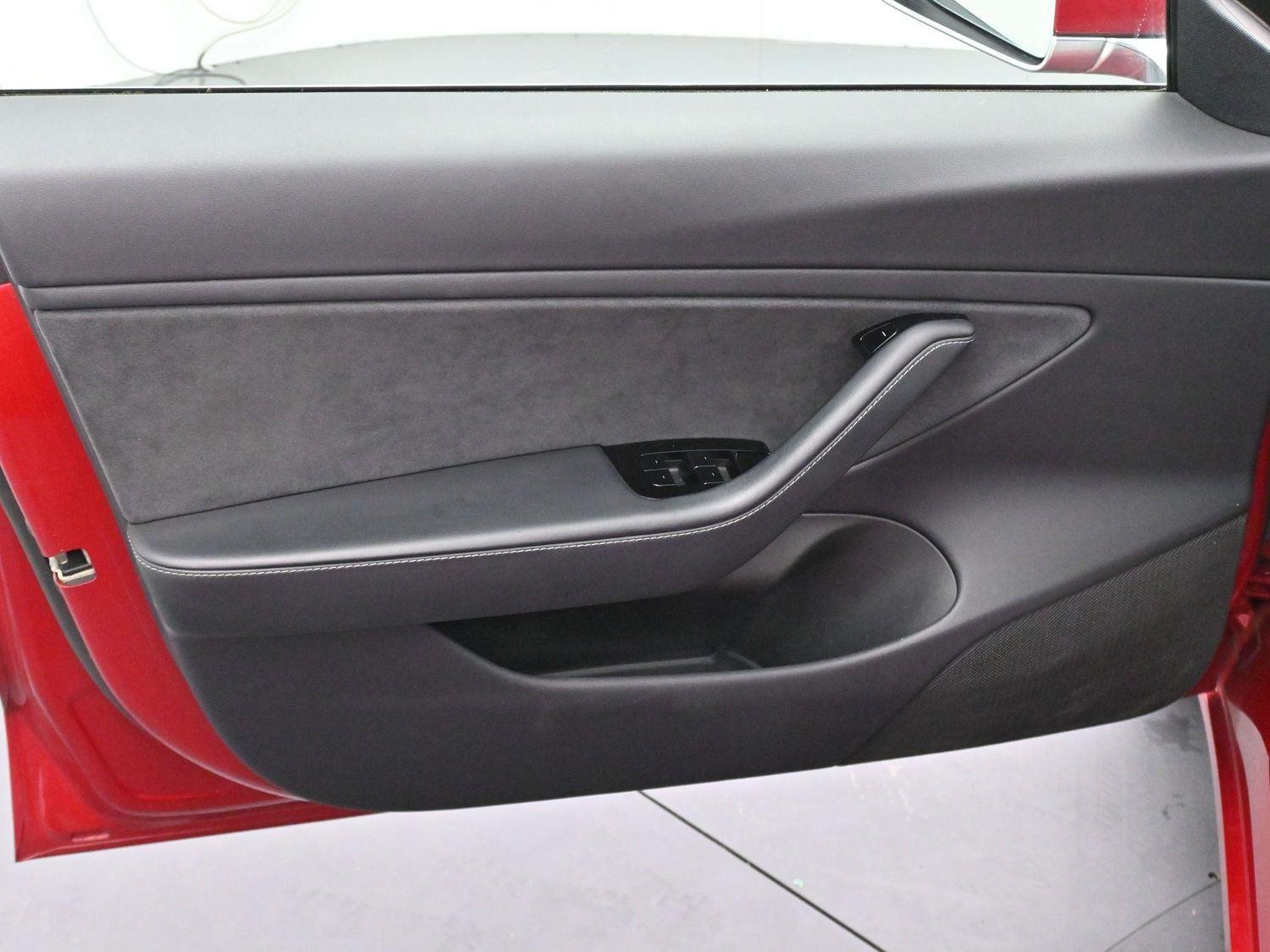 Used 2018 Red Multi-Coat Tesla Long Range Battery image 10