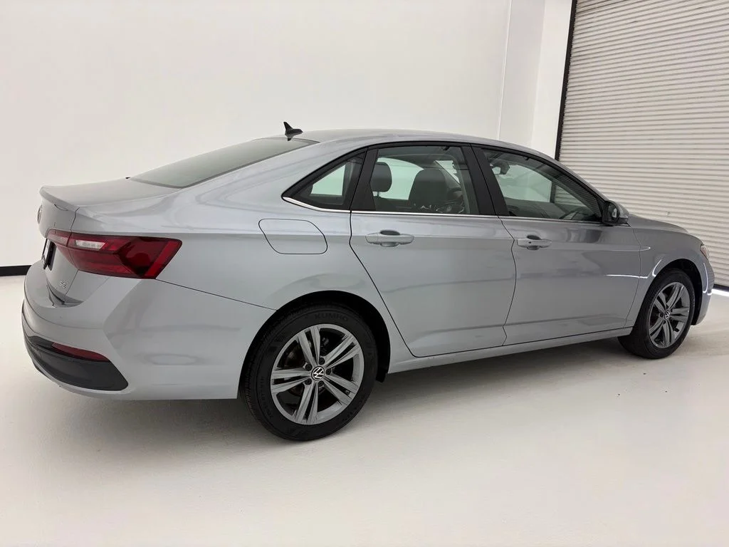 Used 2024 Silver Volkswagen 1.5T SE image 21