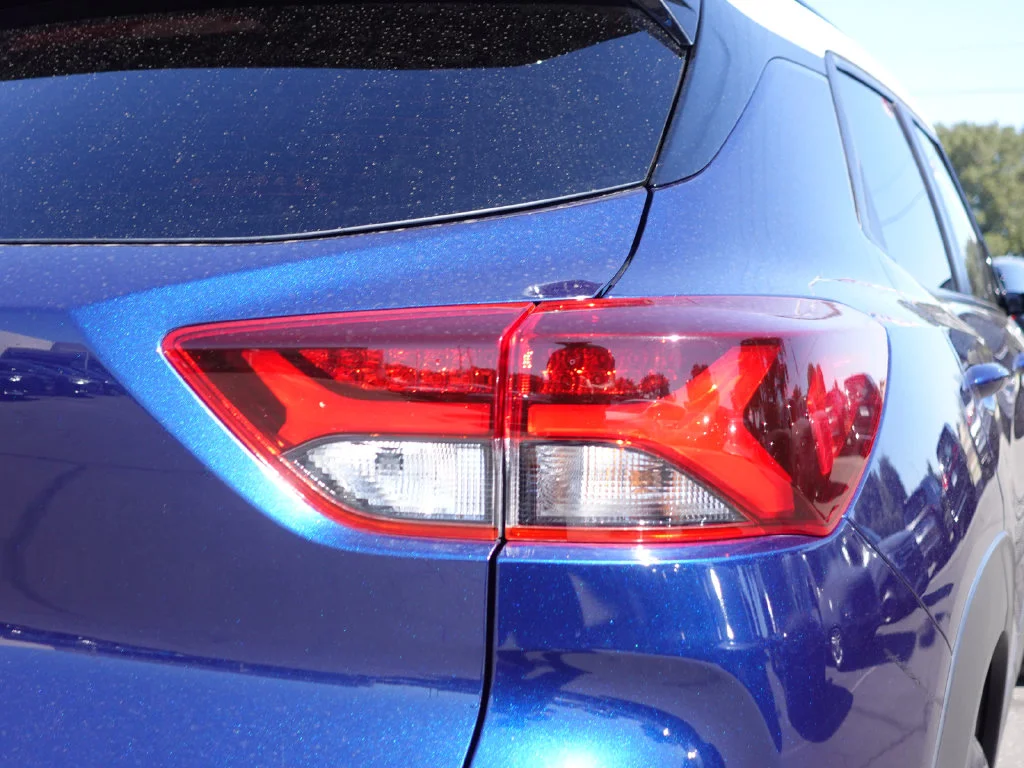 Used 2022 Blue Glow Metallic Chevrolet ACTIV image 6