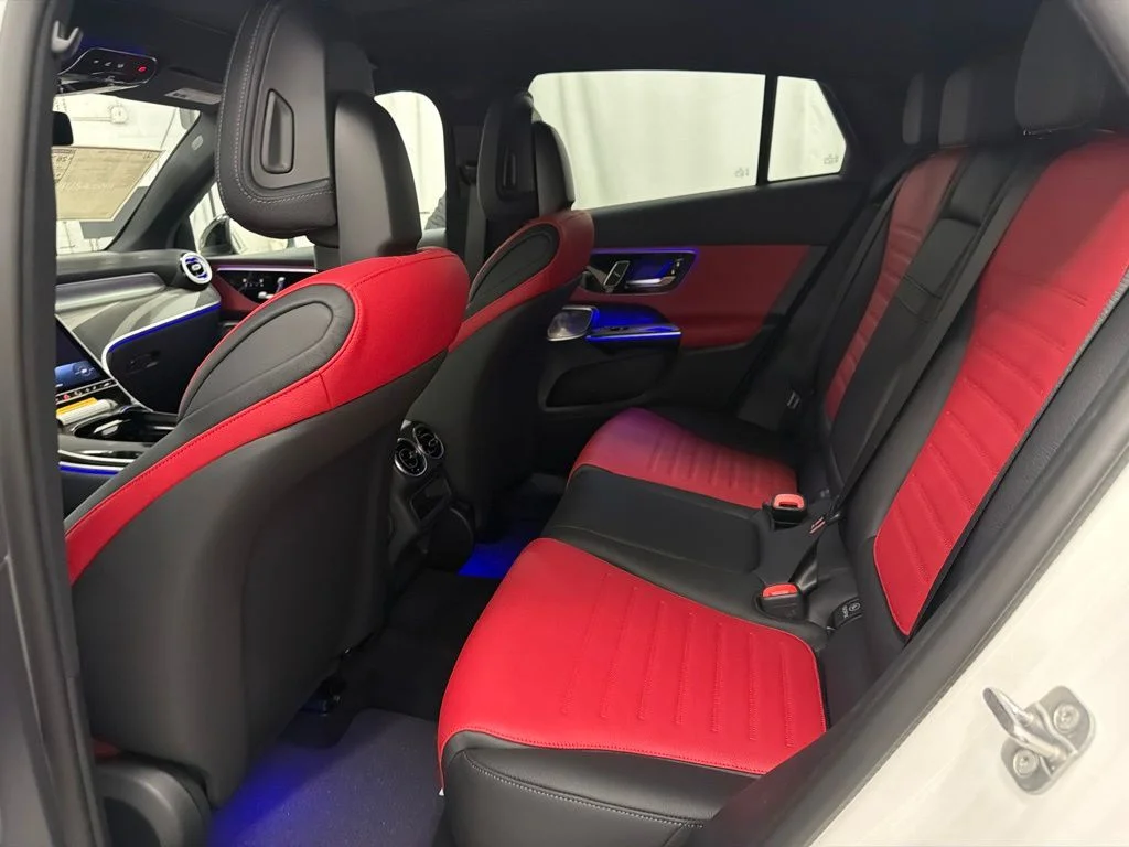 New 2027 White Mercedes-Benz GLC 300 image 20