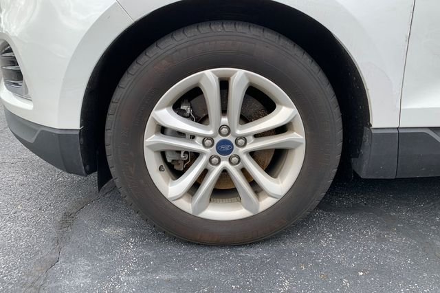 Used 2019 White Ford SEL image 7