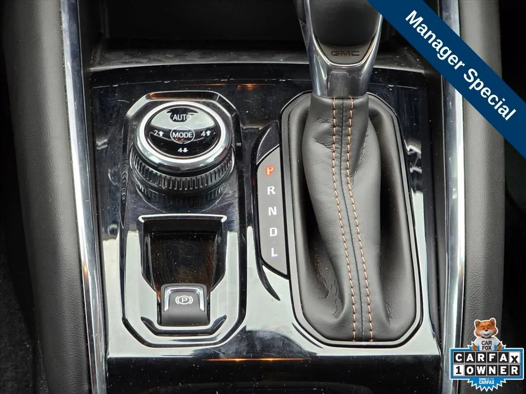 Used 2024 Summit White GMC AT4 image 18