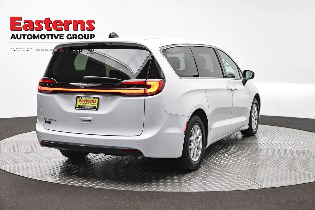 Certified Used 2023 White Chrysler Touring L image 5