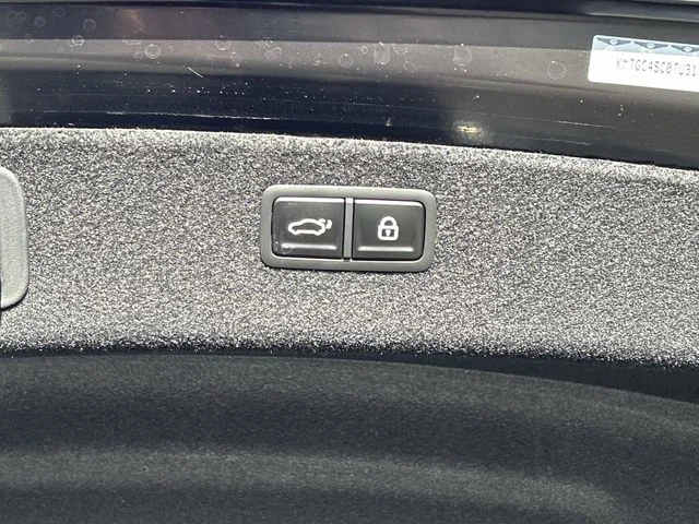 Used 2026 Black Genesis 2.5T Sport Prestige image 18