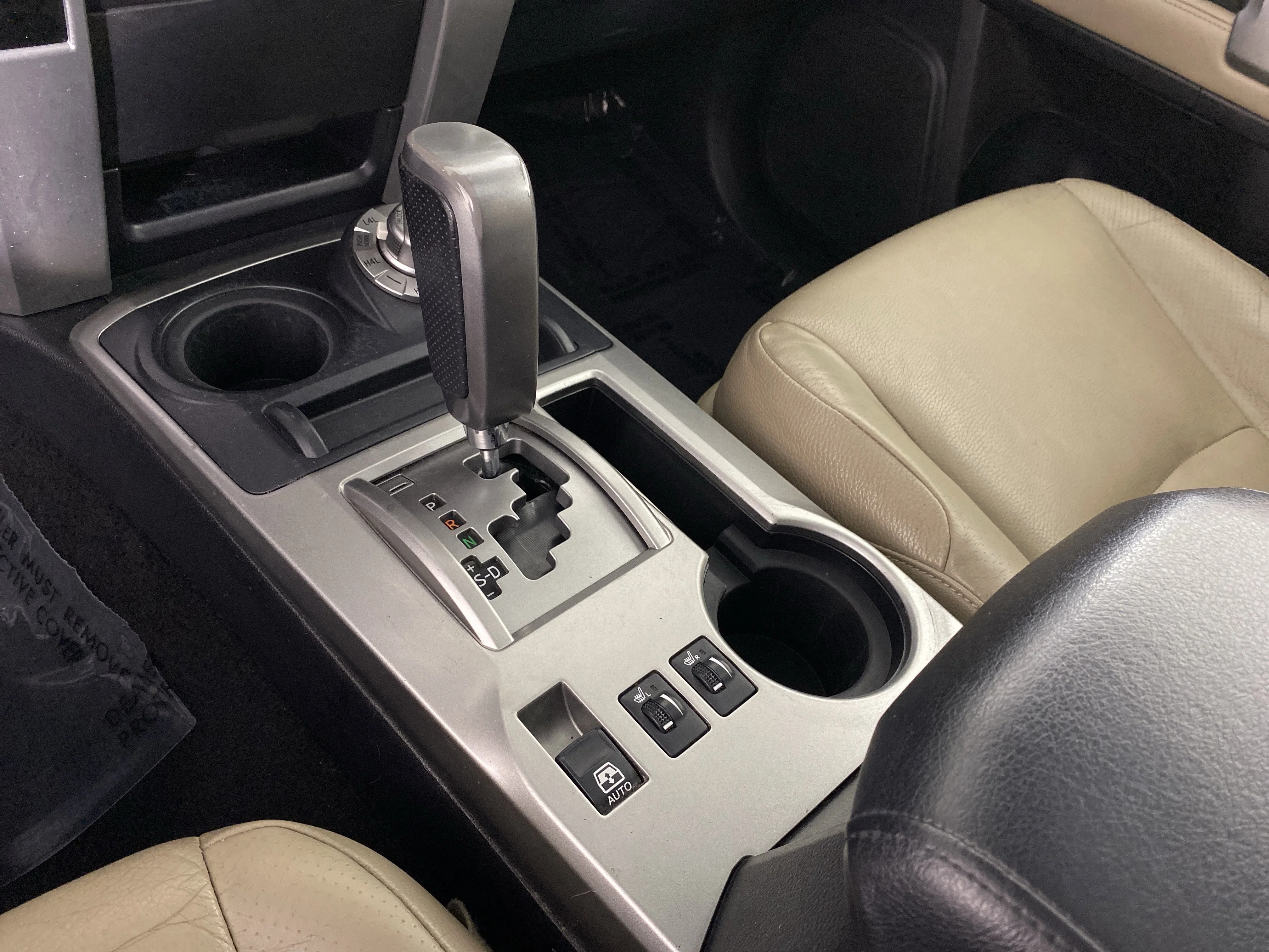 Used 2011 Blizzard Pearl Toyota Limited image 30