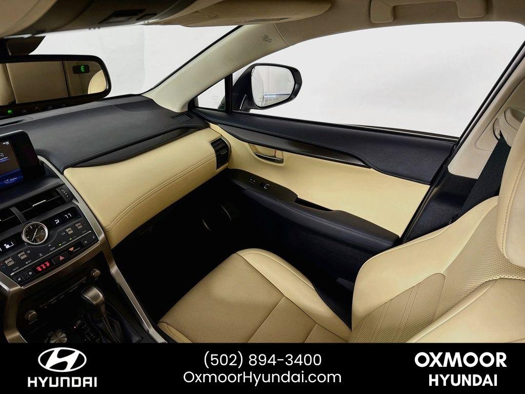 Used 2021 Eminent White Pearl Lexus Base image 22
