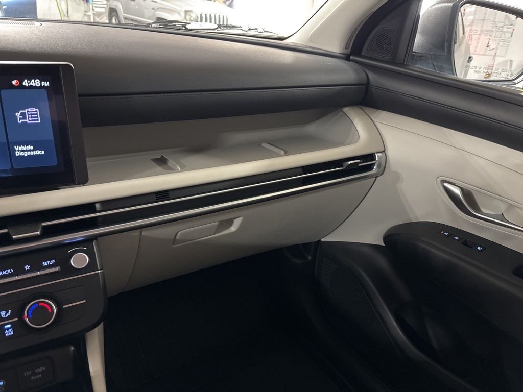 2025 Hyundai Tucson SE - Photo 22