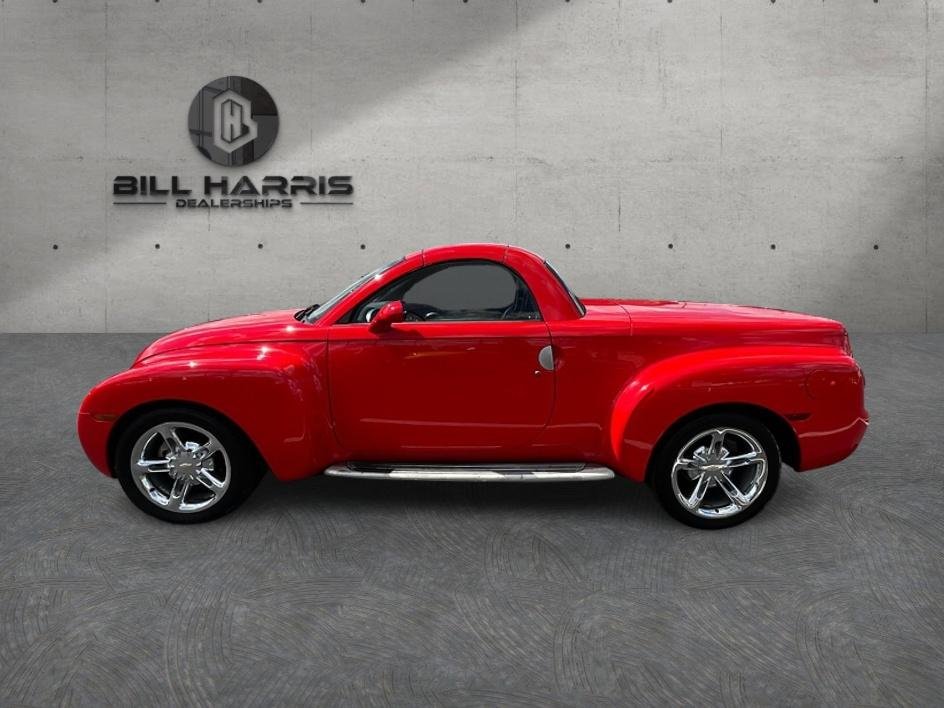 Used 2005 Red Chevrolet Base image 8