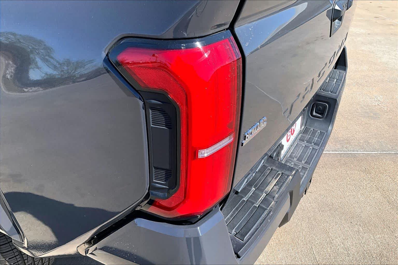 2024 Toyota Tacoma SR5 - Photo 27