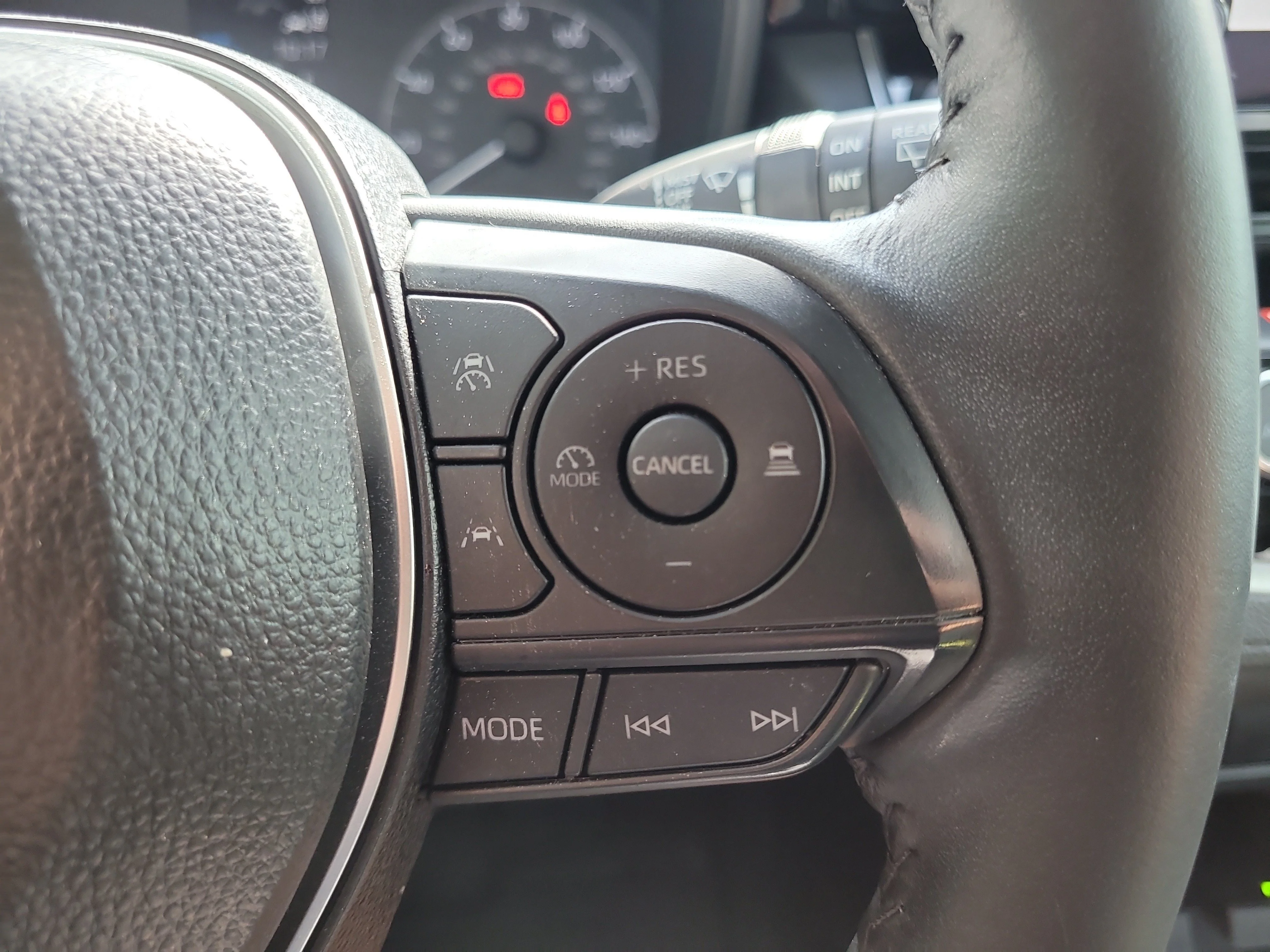 Used 2025 Blue Crush Metallic Toyota LE image 27