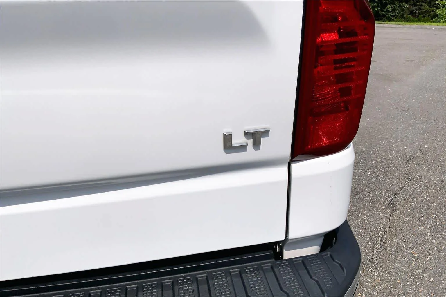 Certified Used 2022 Summit White Chevrolet LT image 10