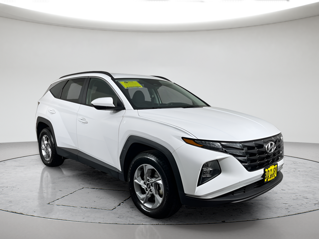 Used 2024 White Pearl Hyundai SEL image 3