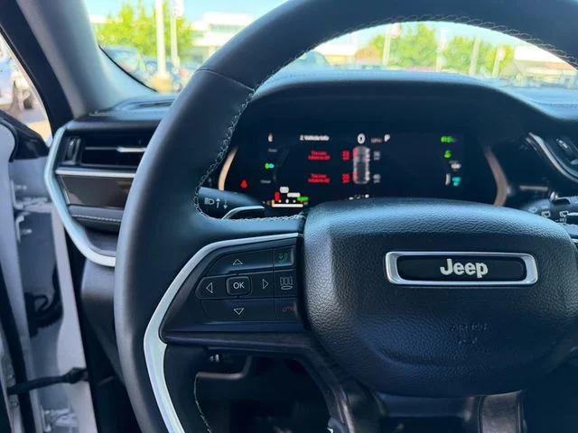 Used 2023 White Jeep 4xe image 21