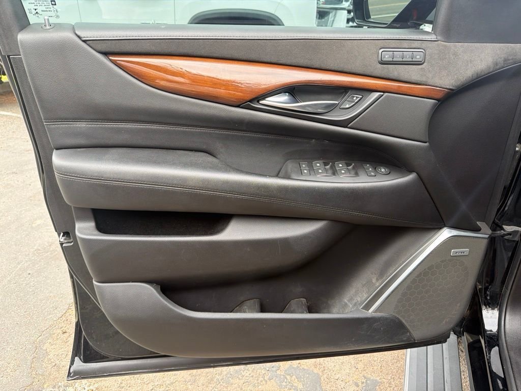 Used 2019 Black Cadillac Premium image 4