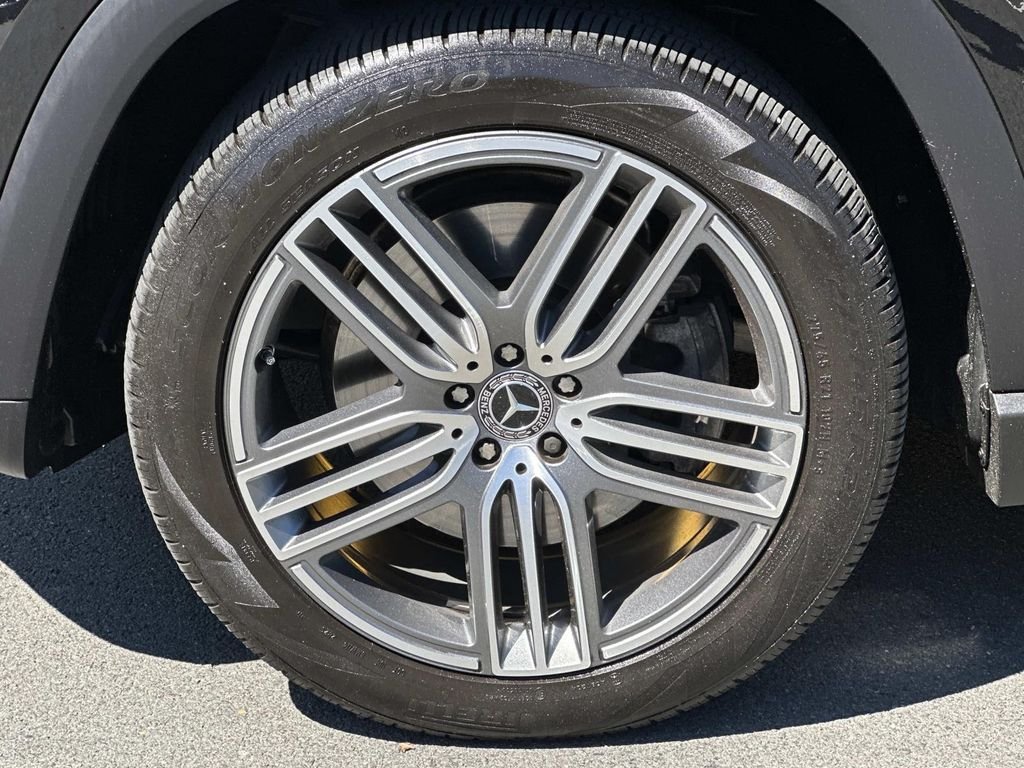 Certified Used 2026 Black Mercedes-Benz GLS 450 image 9