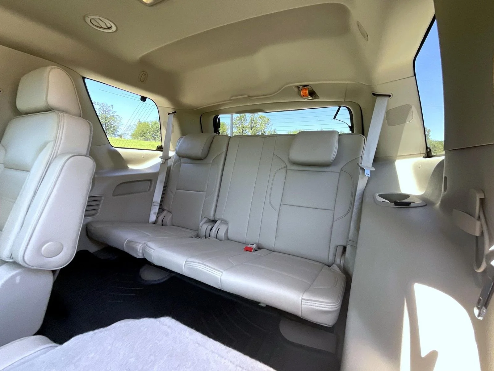 Used 2016 White GMC Denali image 20