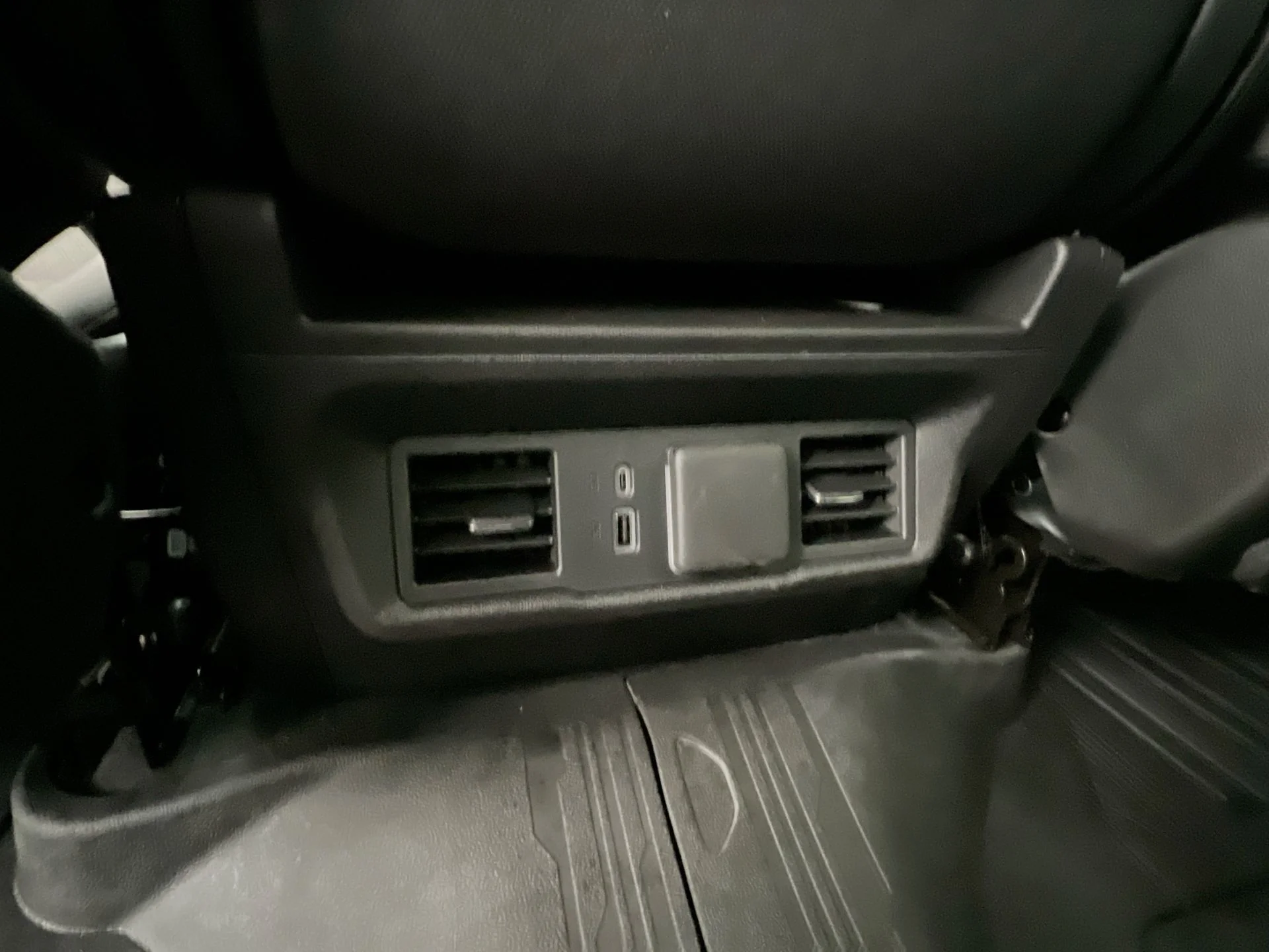 New 2026 Summit White GMC SLE image 77