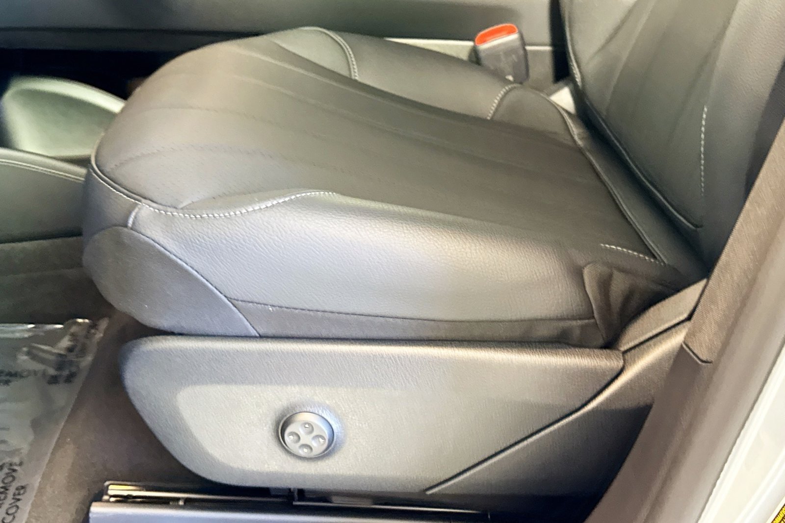 New 2026 Cirrus Silver Metallic Mercedes-Benz EQE 320 image 17